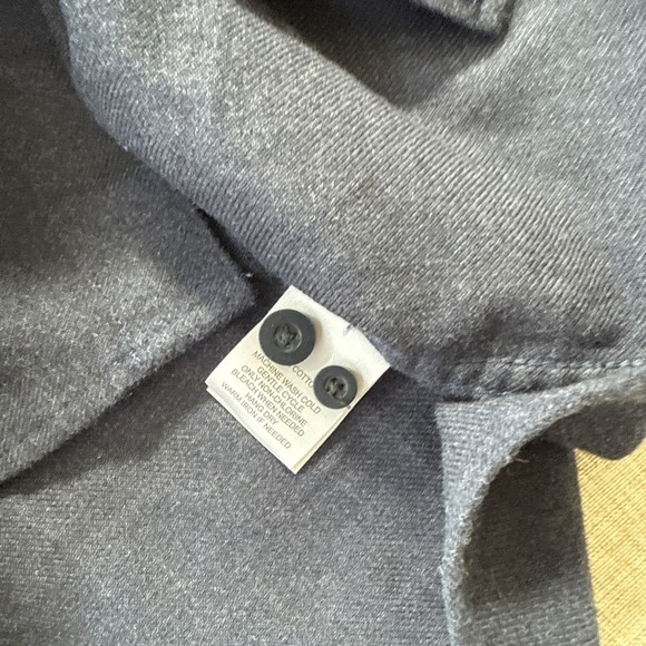 Untuckit Shirt Mens XL Button Up 100% Cotton Flannel Long Sleeve Navy Fuligni - Picture 5 of 7
